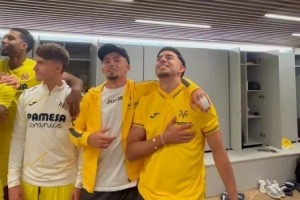 b体育官网-锁定欧冠席位！比利亚雷亚尔球员激情庆祝，高唱欧冠主题曲