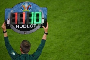 b体育官方下载-【观察】5个名额改变欧洲杯 更多换人让足球更美好？