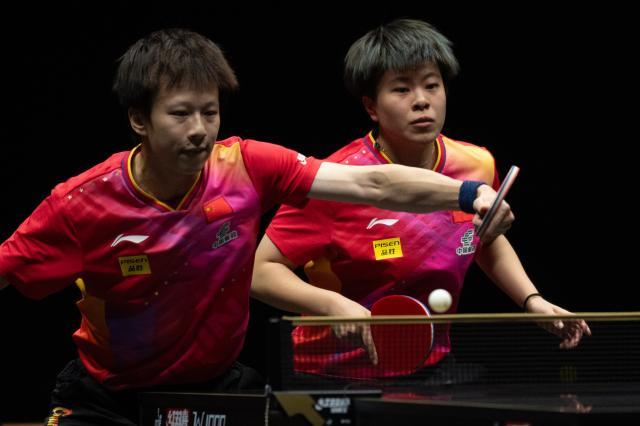 1727969281975051079.jpg (体育)(1)乒乓球——WTT中国大满贯:林高远_王艺迪晋级决赛XxjpseC007256_20241003_PEPFN0A001.jpg